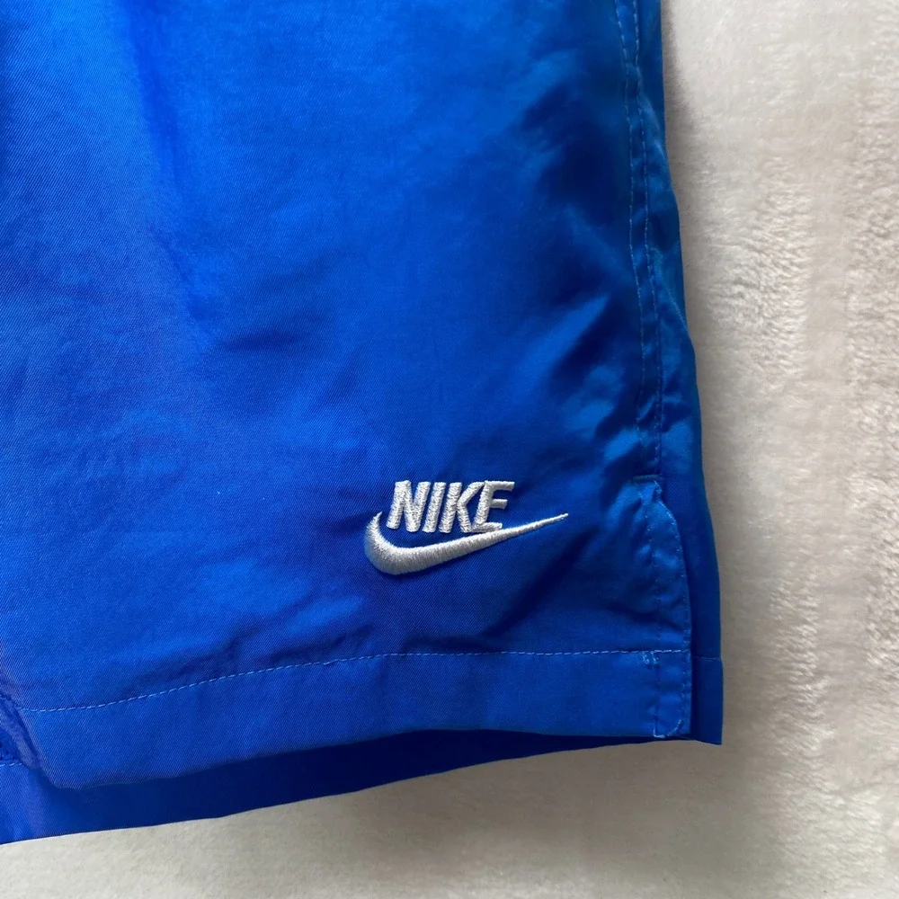 Nike Mens Small  Royal Blue Swim Trunks Shorts Elastic Waist Pockets Size Medium
